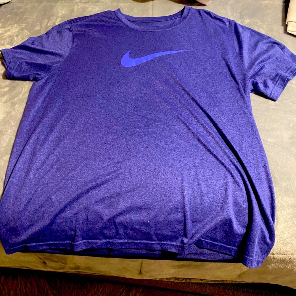 Nike XL T-Shirt